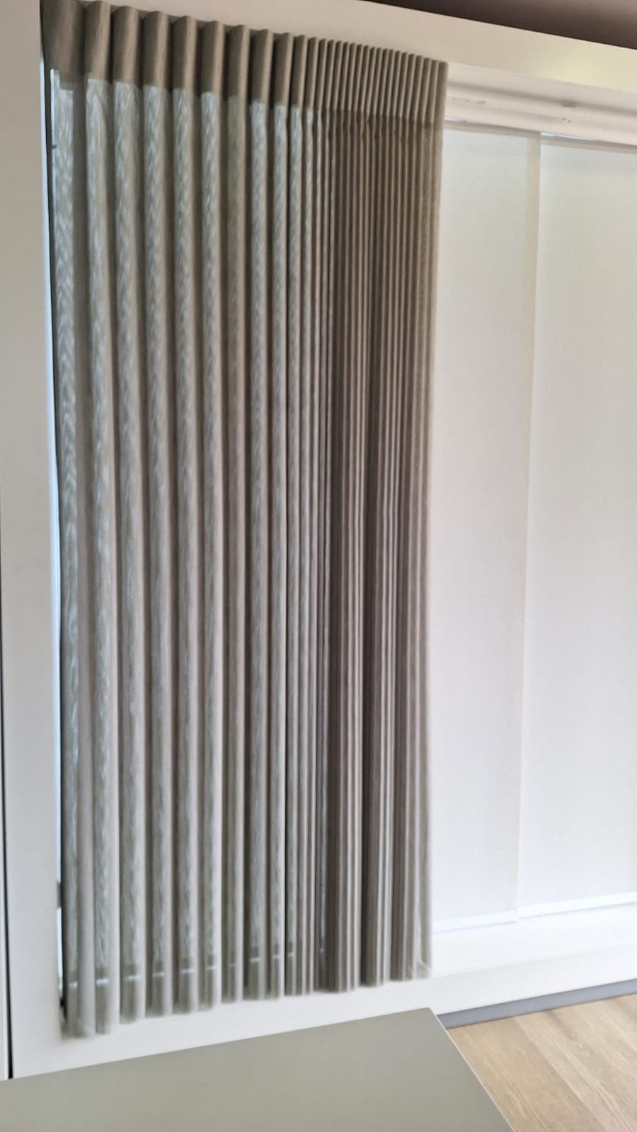 Cortina plegable estilo pleats